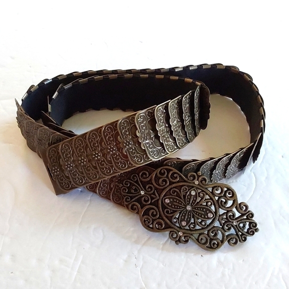 Vintage Dull BRASS Color Metal Accordian Style Belt Crystals Intricate Detail M main image 5